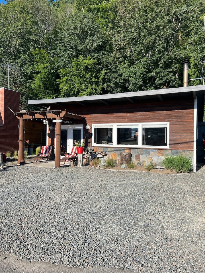 Mckees Beach Cabin Steps From The Beach Cottages for Rent in Stanwood, Washington, United