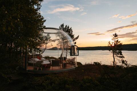 Auna Sea Igloo: Unique glamping in glass igloo!