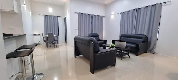 F1 Spacious 2-bedroom W/free Parking And Wi-fi - Suva