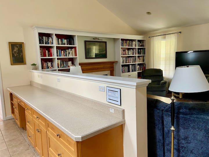 Lakefront Home On Ponstoosuc Lake, The Berkshires - Pittsfield, MA