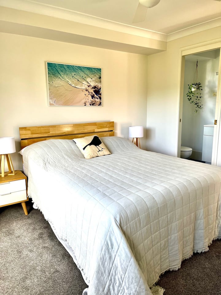 Broulee @ Zanthus Beachside Abode - Airbnb