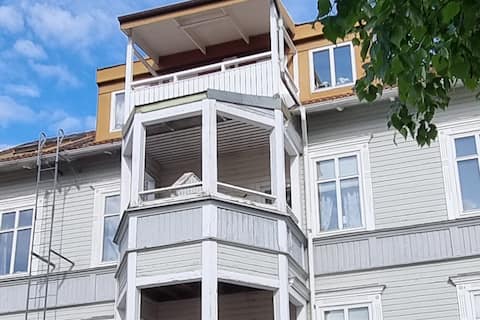 Large and nice penthouse with good location