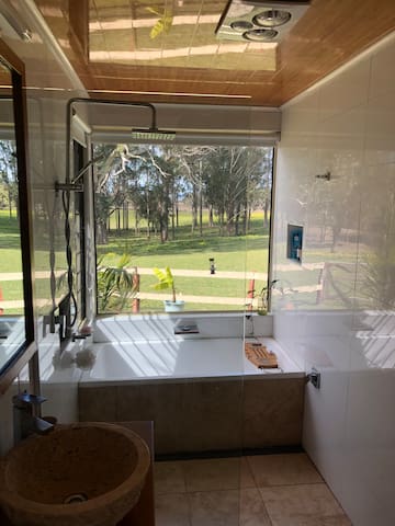 Coastal getaway – A farm stay with a pool gallery image 2