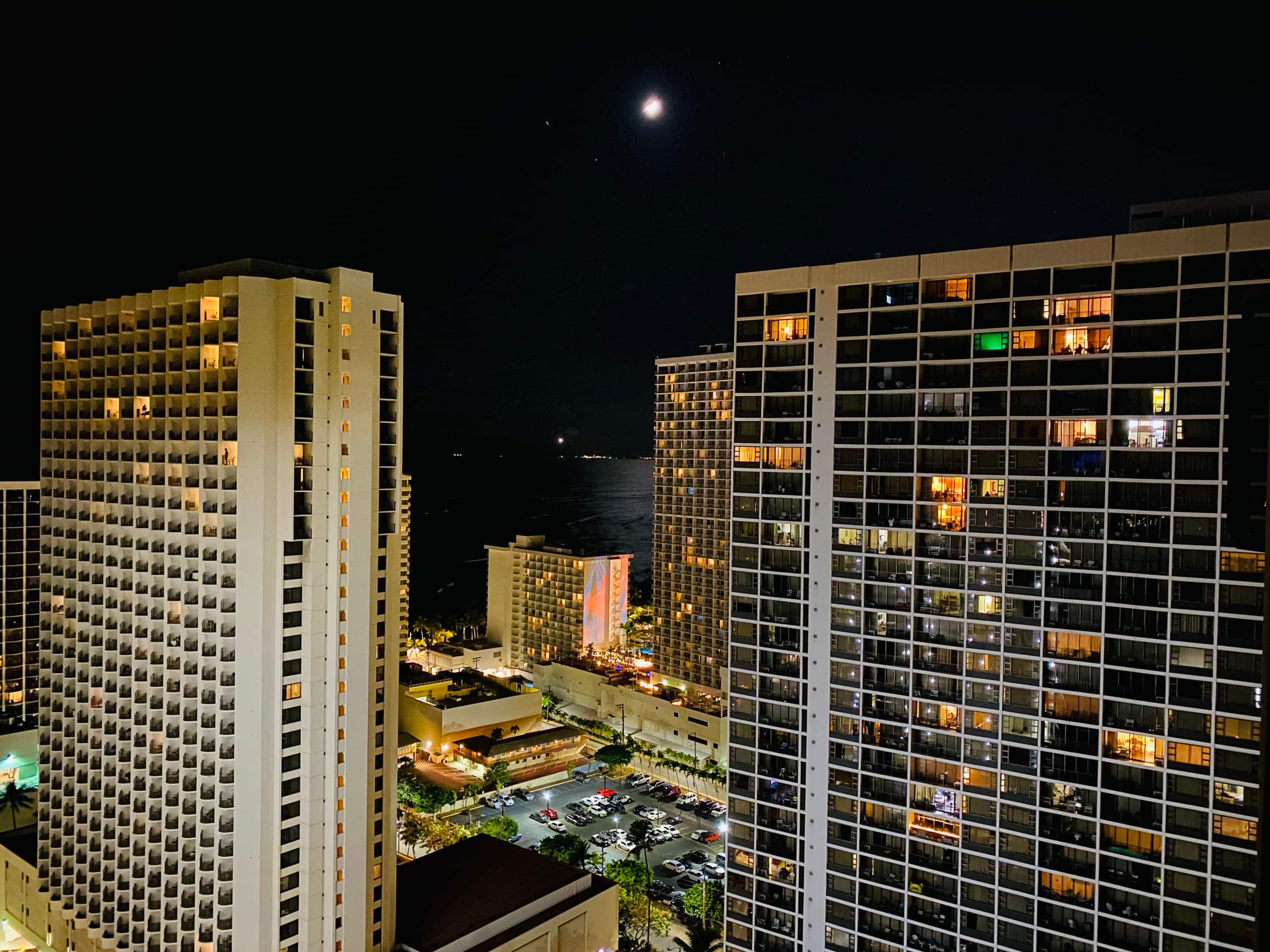 Waikiki sunset hotel 31FL Ocean View free Parking - Image 60