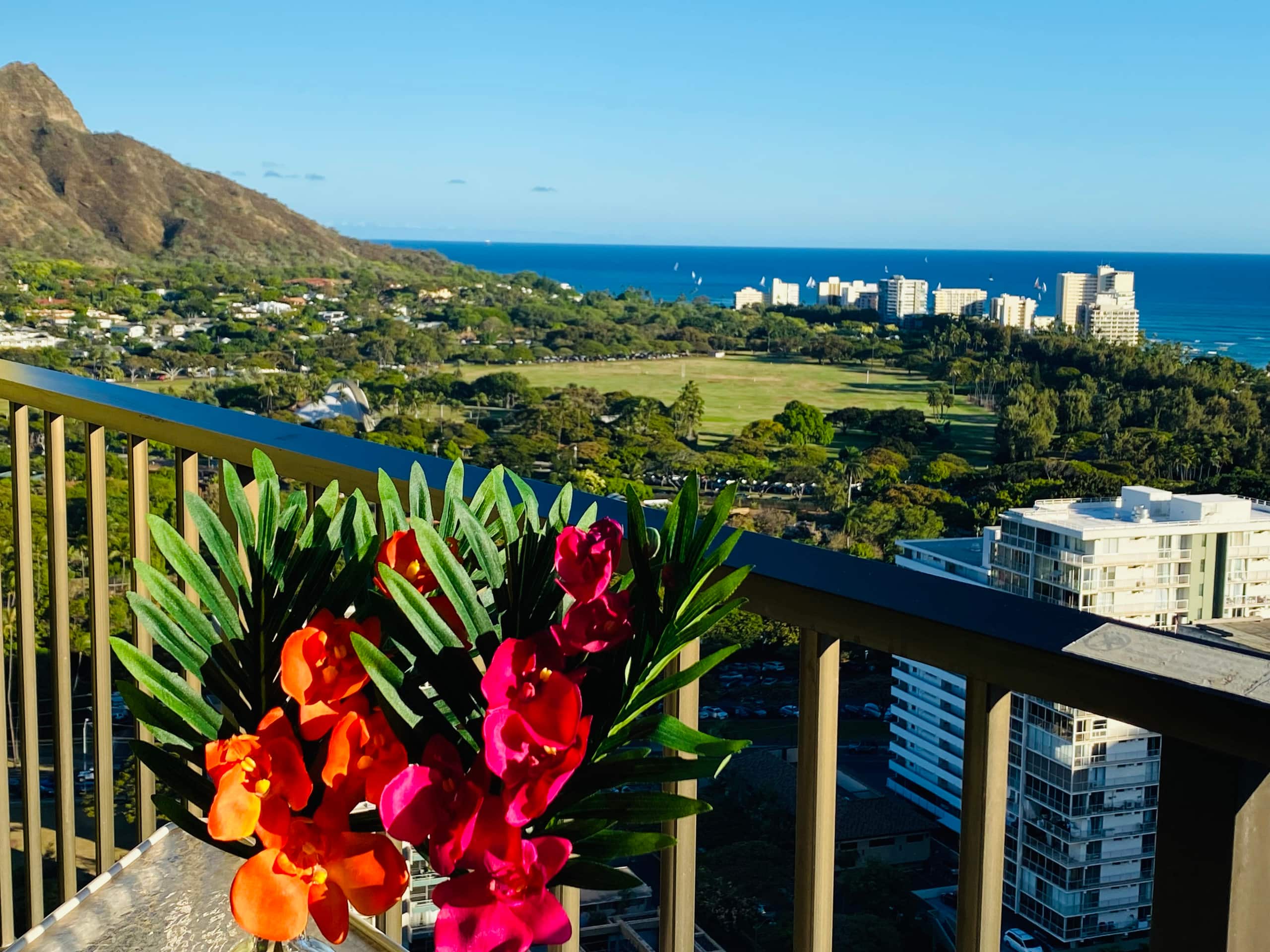 Waikiki sunset hotel 31FL Ocean View free Parking - Image 65