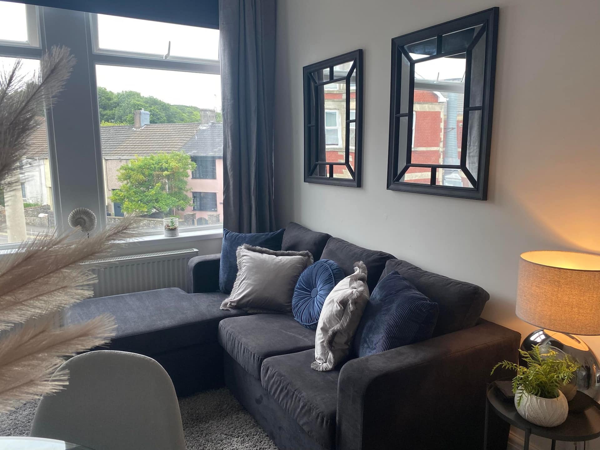 Pet Friendly 2 Bed Flat near M4, Margam, Porthcawl