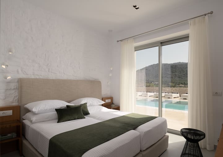 Kuimarisha muundo wa chumba cha kulala.