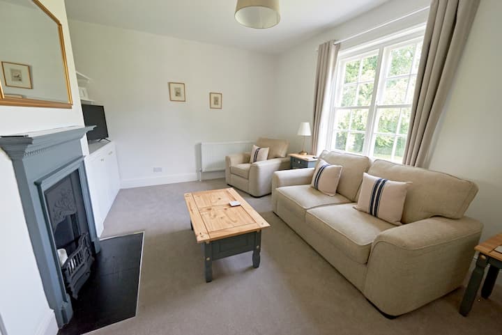 Secluded Cottage Near The Yorkshire Wolds Way - Beverley
