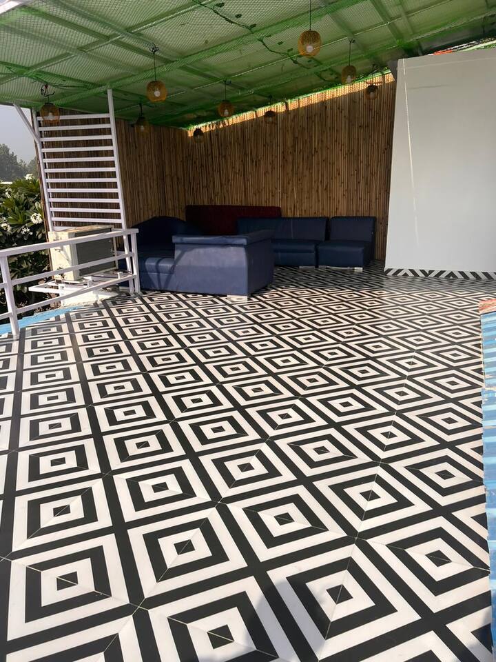 Sehemu ya juu ya paa