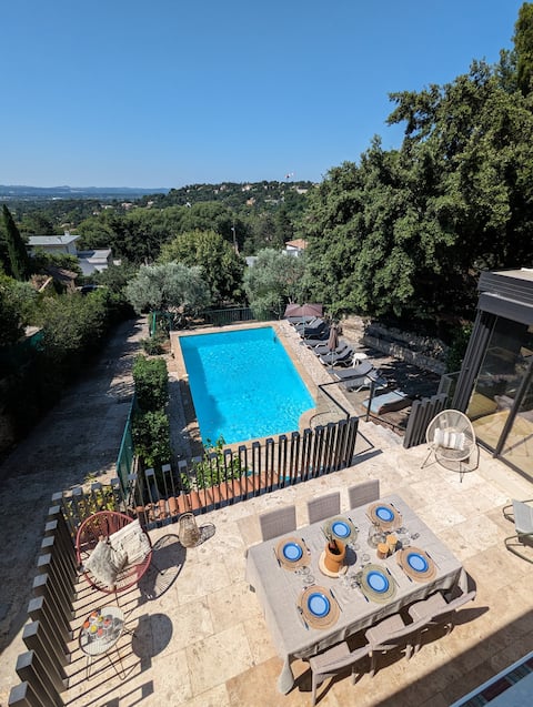 Beautiful T6 villa with Alpilles view