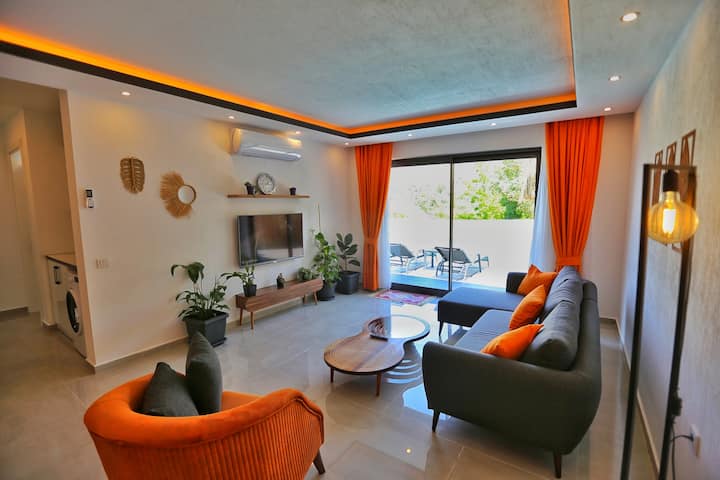 Antalya Kaş ÜZümlü Bölgesinde ÖZel Havuzlu Villa - Türkiye