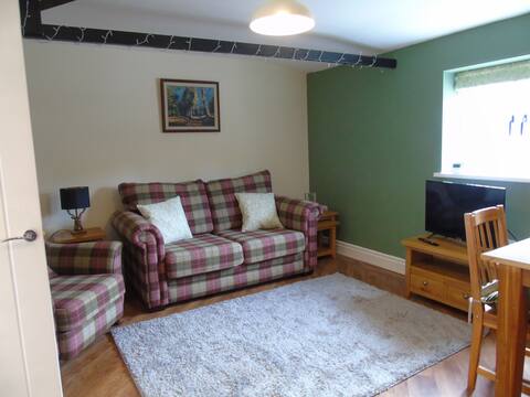 Popular Airbnb listing: The Old Parlour - Stonecroft- Saltburn in Guisborough