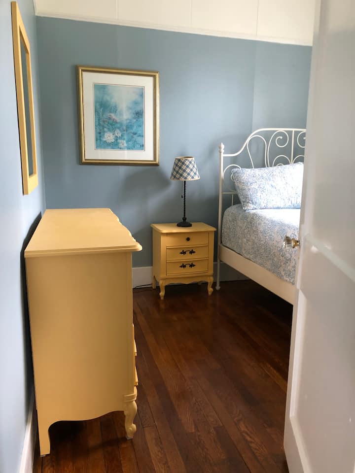 غرفة النوم الثانية 