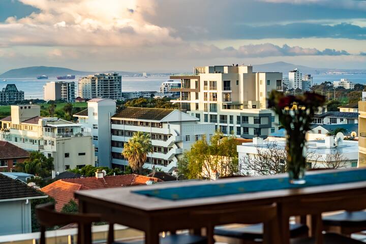 4-Bedroom Serviced apartment with Balcony. gallery image 2