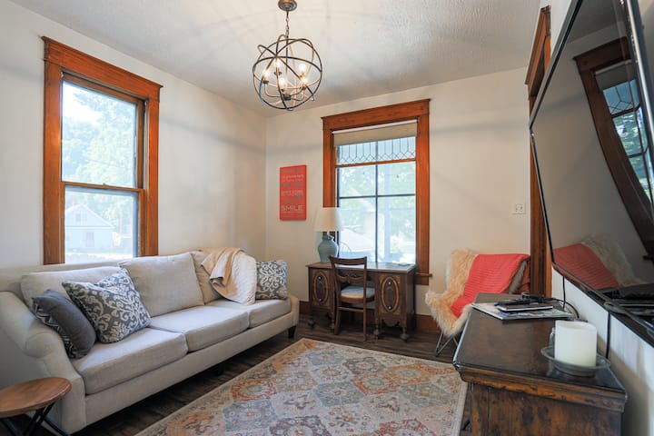 Near Omaha Metro/unmc/zoo/convenient Parking - Council Bluffs, IA