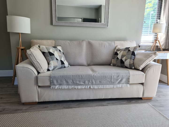 'The Haven' Coastal Style Apartment Mins To Beach - Christchurch