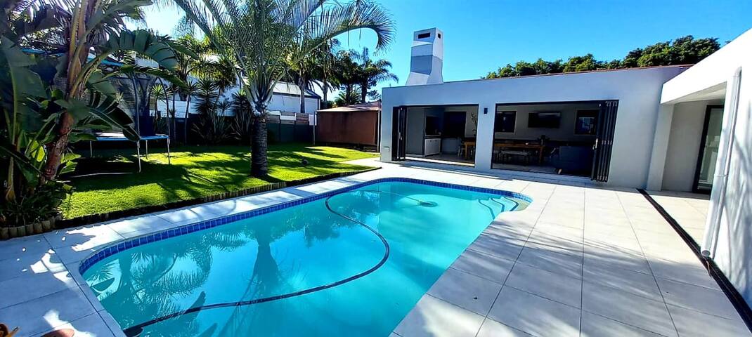 Family Home – 4 Bedrooms, Large Garden + Pool