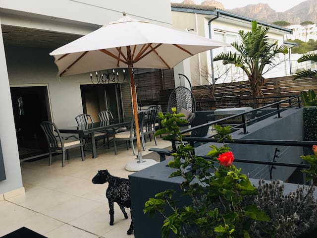 Two bedroom apartment with Swimming pool