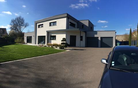 Large new house near 24-hour circuit