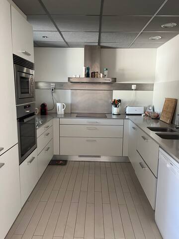 Moderne Duplex Begur SaRiera, pieds dans l’eau gallery image 5