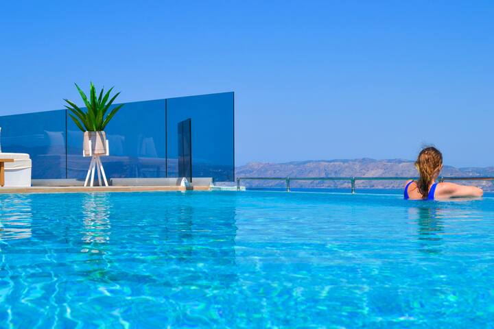 Paleokastro Luxe Villa -HeatedPrivate Pool-Jacuzzi