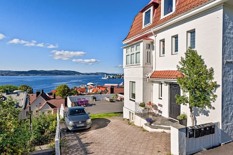 Modern apartment with sea view