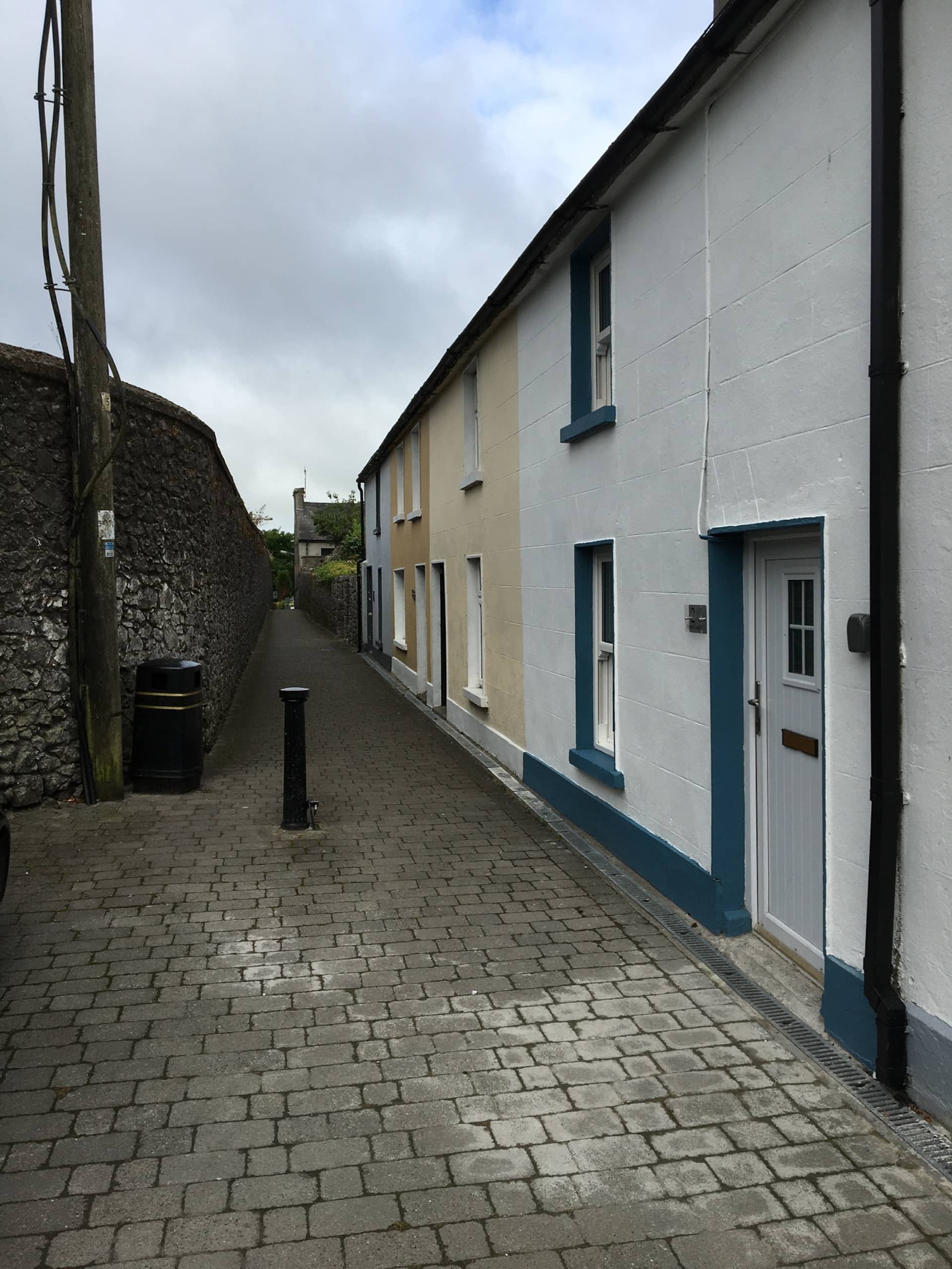 Stylish 2 bedroom terraced house, town centre