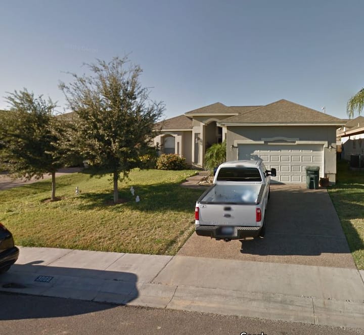 Imperial home by Doctor’s HospitalNorth Laredo Houses for Rent in