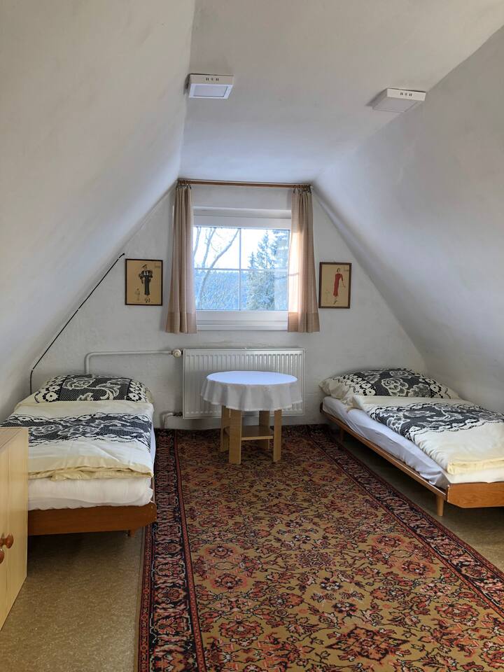Спалня 2