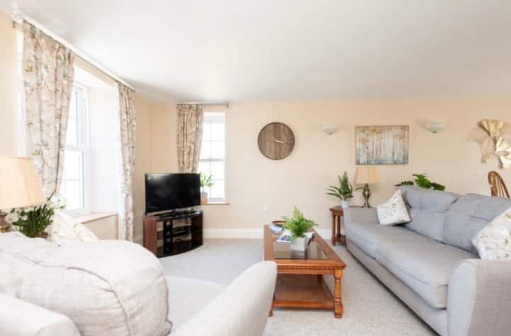 Stylish Modern Holiday Home In Tintagel - Tintagel