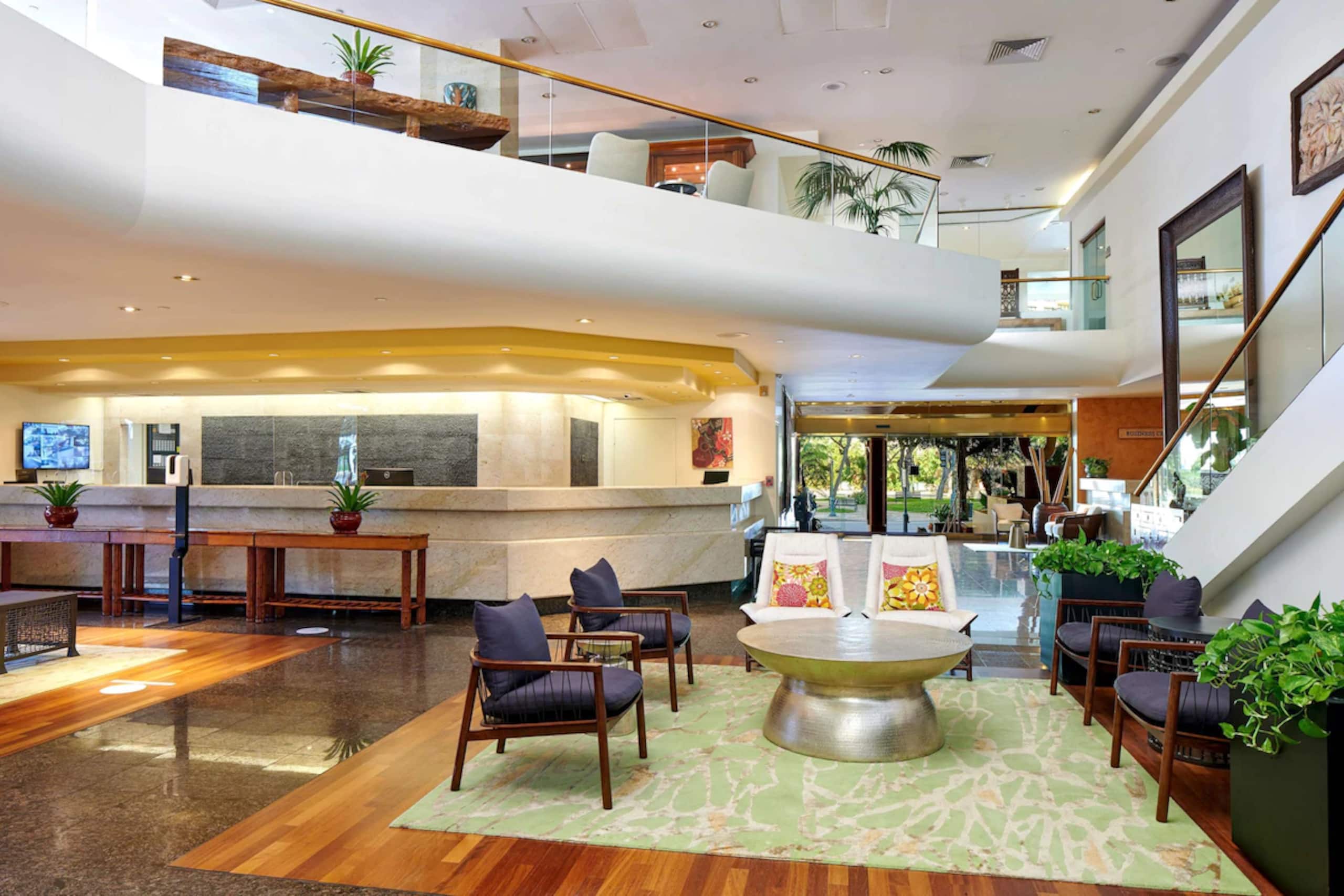 Luana Waikiki Hotel - Studio with Ocean View - Photo 20