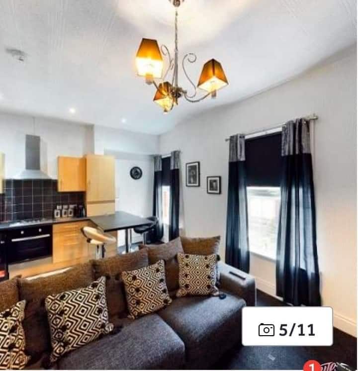 Lovely 2 Bed Upstairs Flat 5 Mins Walk From Beach - Blackpool