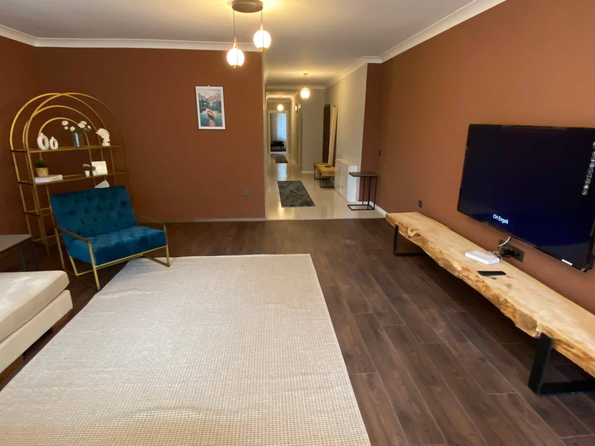 1002 Center 135 square meters of peaceful minimal architecture
