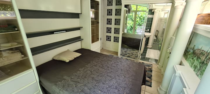 غرفة النوم 1