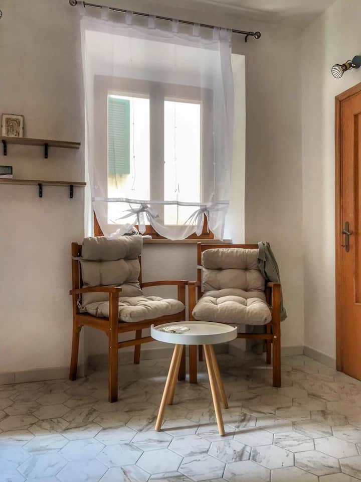 Casa Pieno Centro Con Parcheggio Privato - Isola del Giglio
