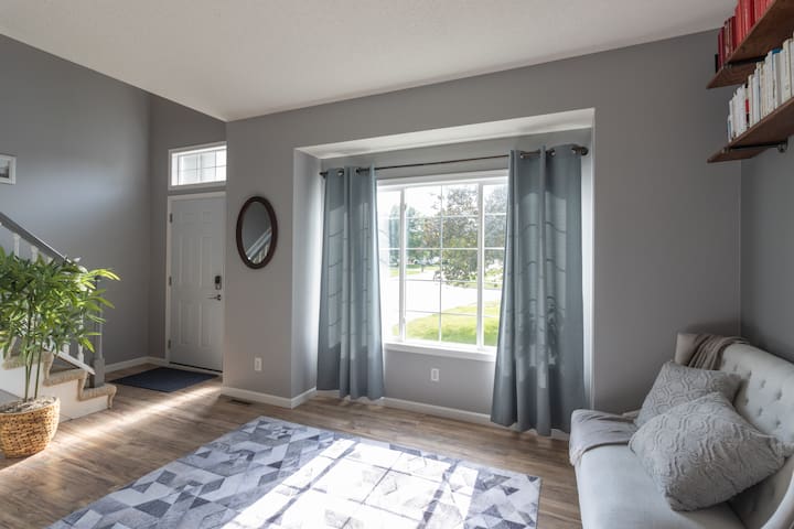 Listing in Des Moines-West Des Moines