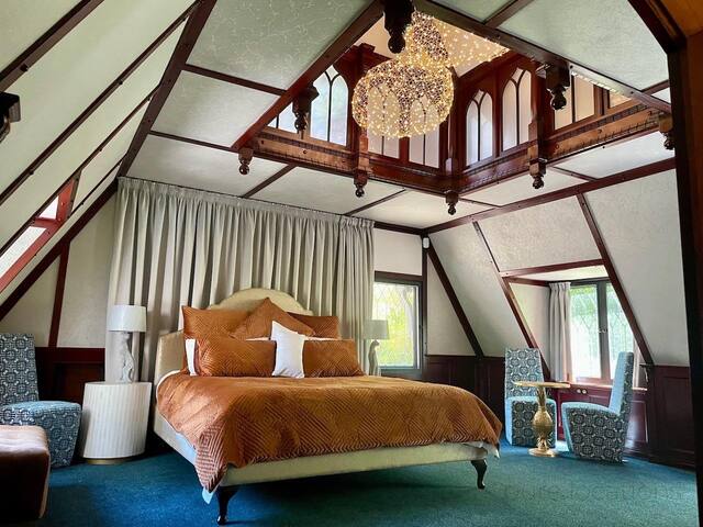 Fernhill Estate “ Gingerbread House” gallery image 5