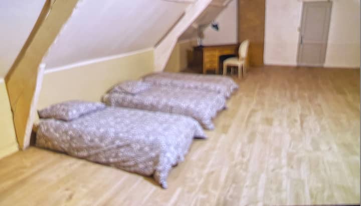 Speelkamer met 3 wiegjes