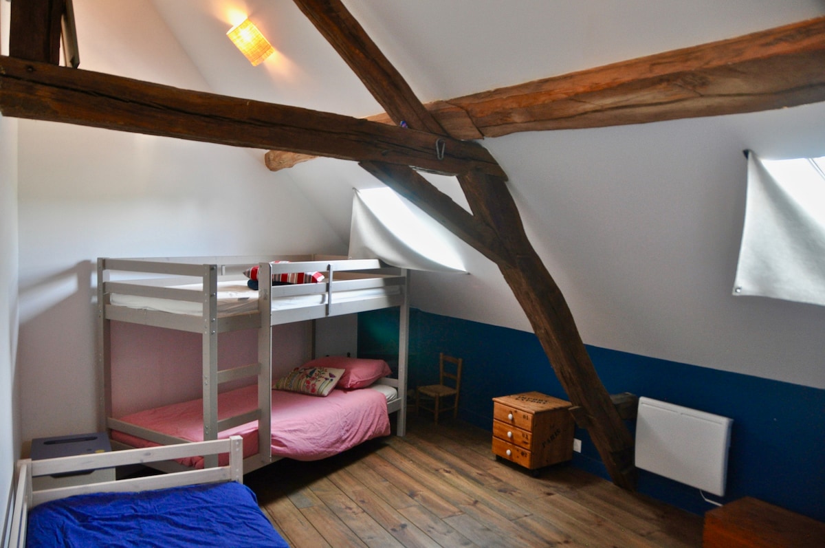 საძინებელი 4