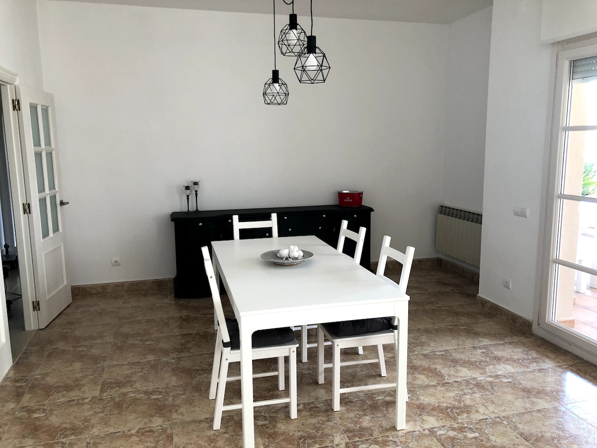 Top Airbnb: Nice 2 bedroom house with patio in Cambrils