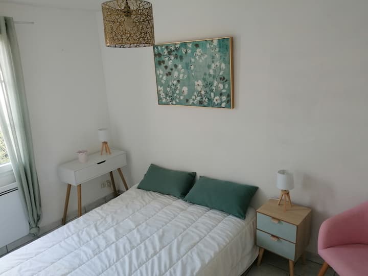 Habitación rdc + cuarto de baño