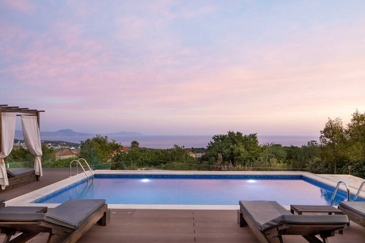 Stunning Views Stone Villa | Stoneville gallery image 5
