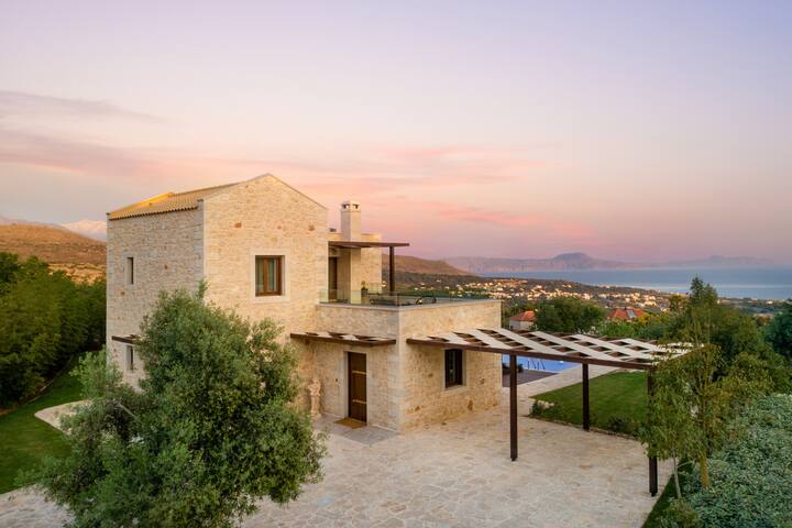 Stunning Views Stone Villa | Stoneville gallery image 4