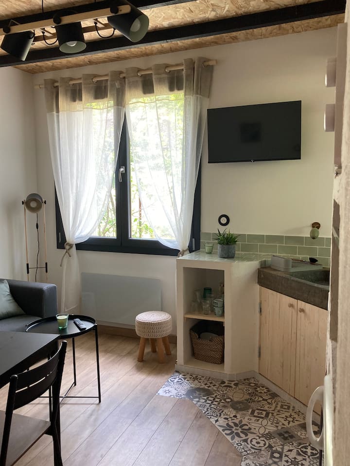 Réminiscence En Cévennes
Joli Mazet En Pierre - Gard