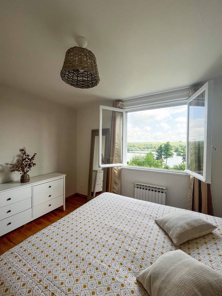 Spálňa 1 - posteľ 160 cm