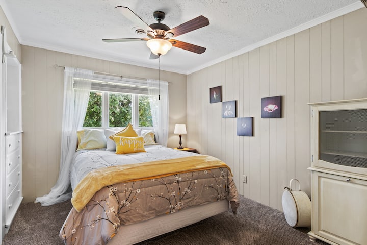 Chumba #1: Kitanda cha Ukubwa wa Malkia