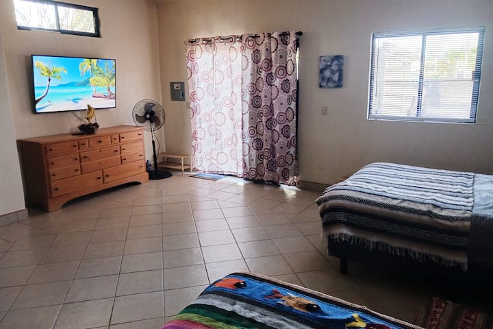 Estudio Higo has two queen beds