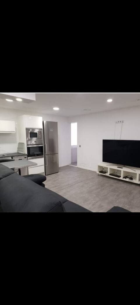 Beautiful apartment next to the gavarra metro
