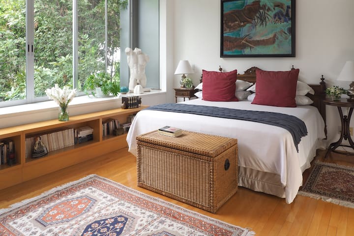 Casa Duplex Histórica | Cerca del Parque Pushkin