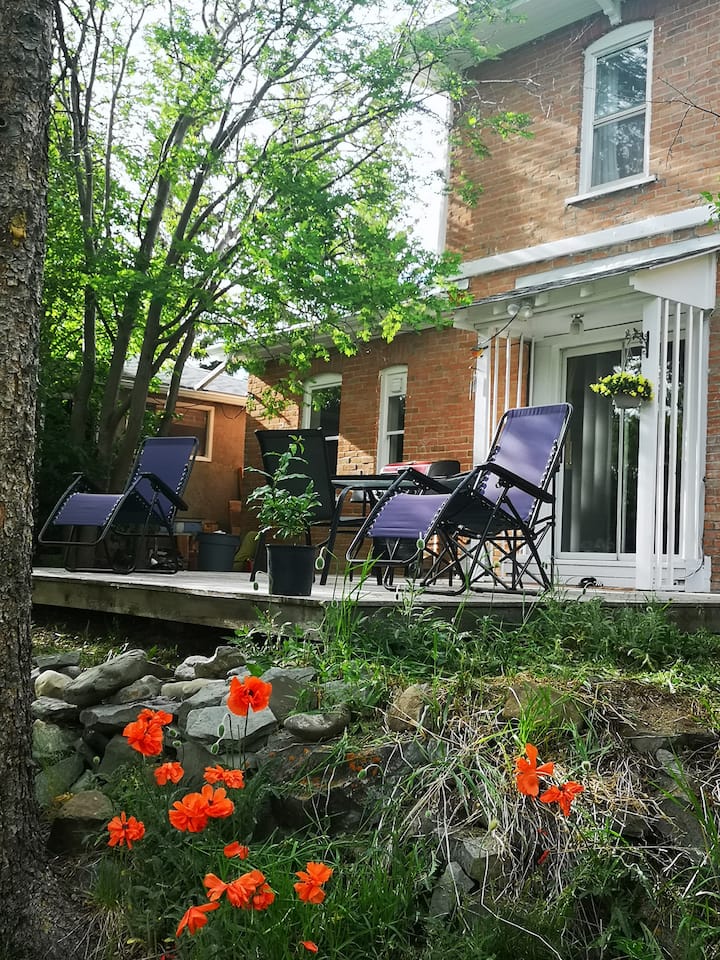 Pincher Creek Vacation Rentals & Homes Alberta, Canada Airbnb